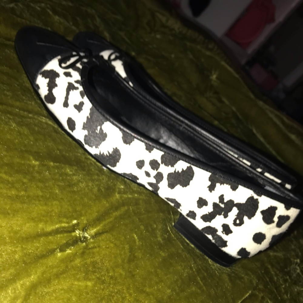 Brand new Aerosoles calf hair leopard flats